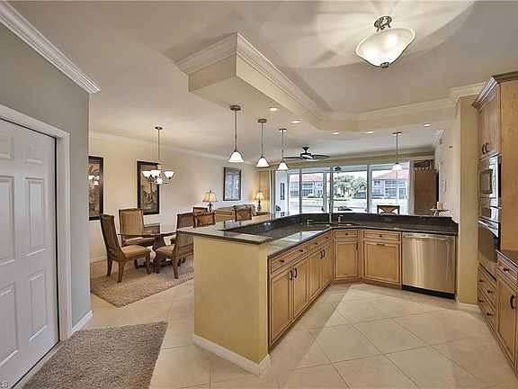 2nd image of 215 Waterside Cir #9-102
