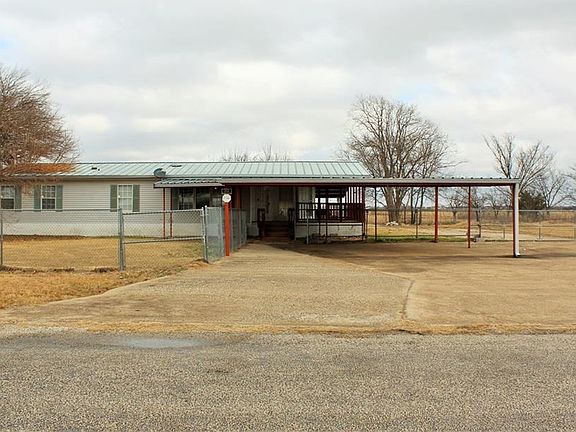 3rd image of 303 Bluebonnet Ln