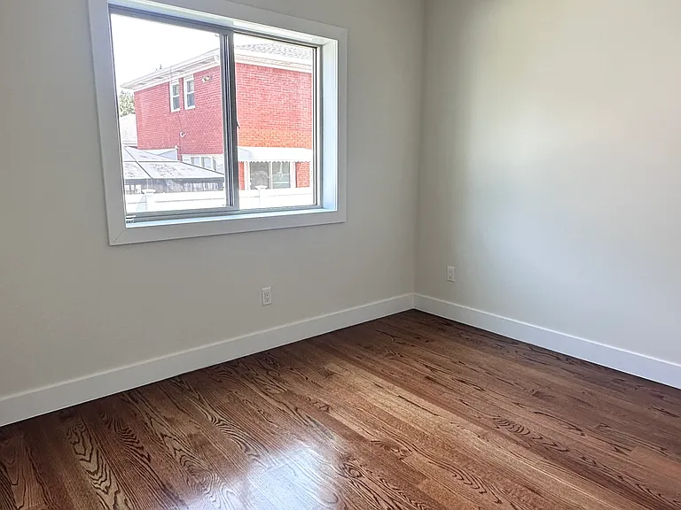 Stewart Ave — Photo 9