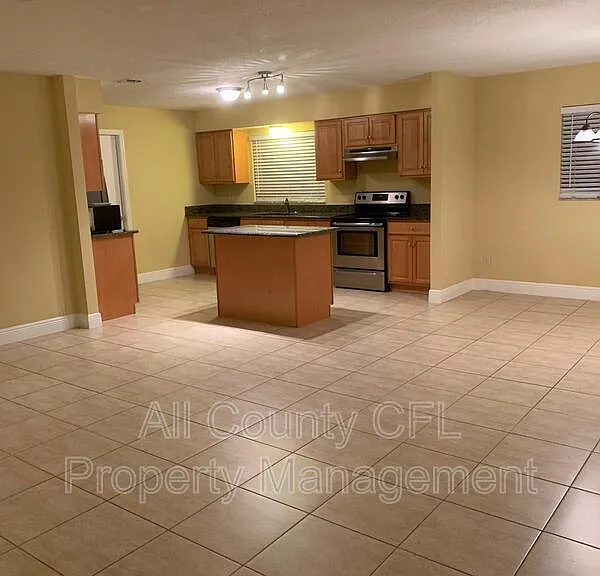 617 Gray Squirrel Ct — Photo 4