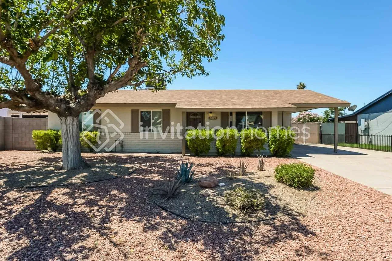 3819 W Columbine Drive Phoenix, AZ 85029 — Photo 1