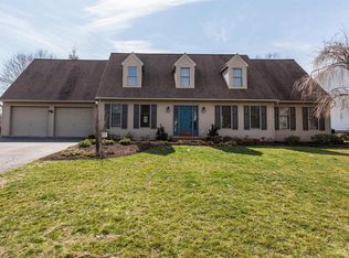 2002 Wynfield Dr, Lancaster, PA 17601