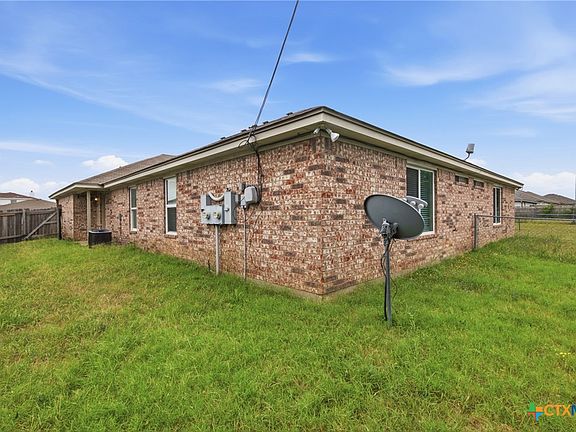 4th image of 4211 Thunder Creek Dr