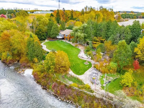 8060 Wellington Rd #18, Fergus, ON N1M 2W5