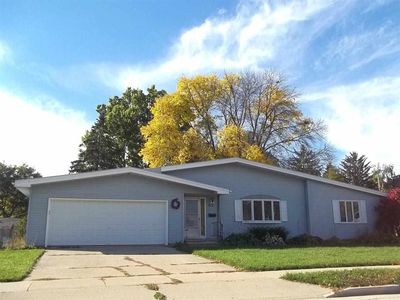712 Mary St, Beaver Dam, WI, 53916