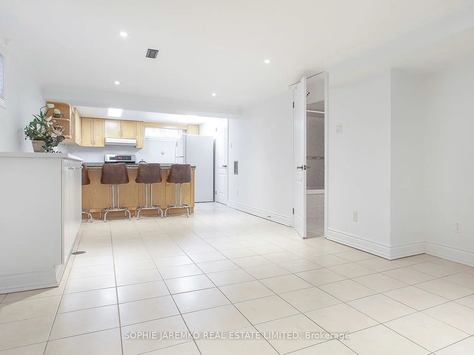 1 bed, $1,950 — Photo 4