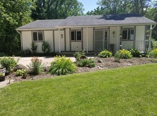 8913 Oriole Trl, Wonder Lake, IL 60097