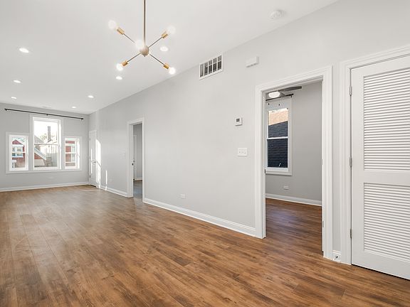 3rd image of 2311 S Whipple St #2