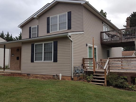 2nd image of 10933 Graystone Dr #1