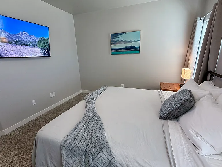 7486 Eagle Vista St — Photo 9