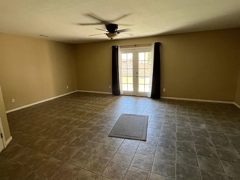 13210 Tamarisk Rd — Photo 33