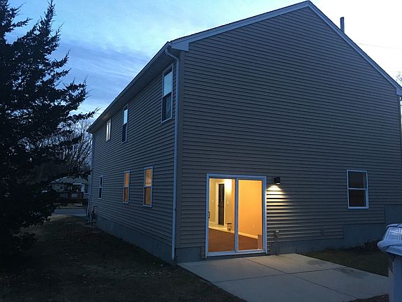 2nd image of 12 Bourne Ave