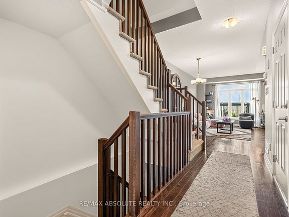 5th image of 569 Rioja St