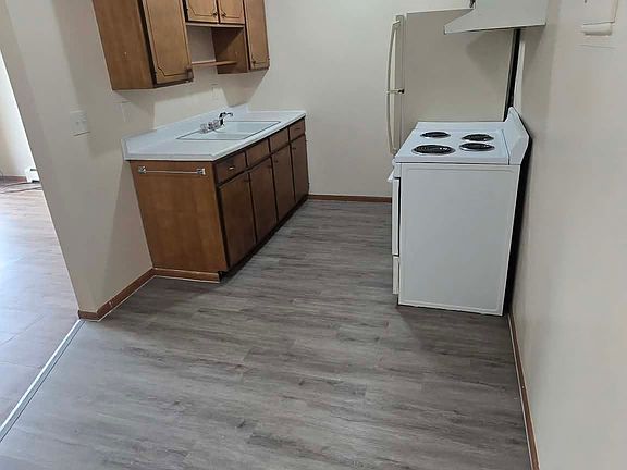 2nd image of 902 S 4th Ave #203