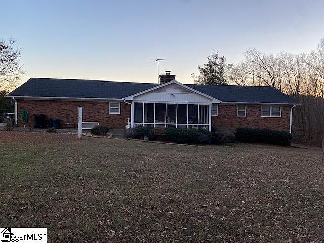 2nd image of 59 E Old Mill Rd