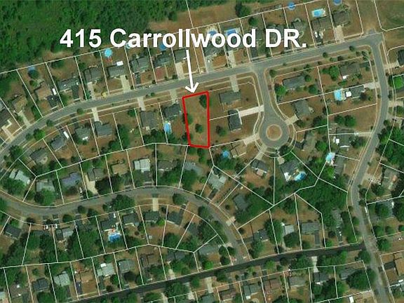 3rd image of 415 Carrollwood Dr