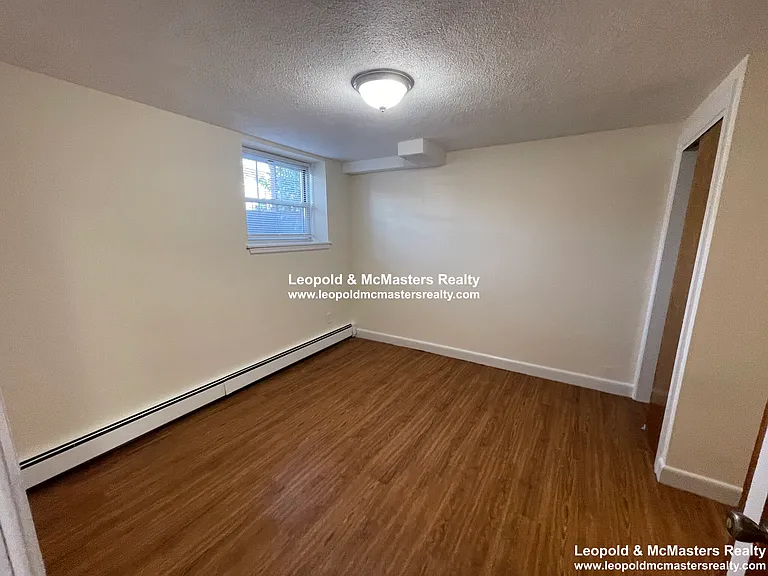 North Beacon St Brighton Apartments — Photo 18