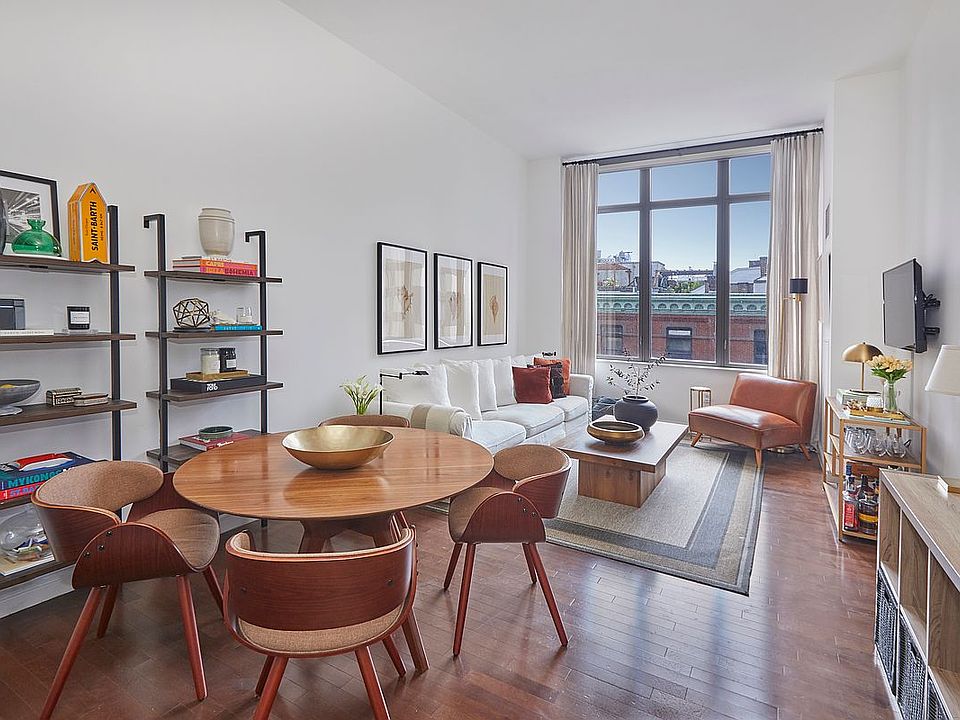1st image of 101 W 24th St APT 5C