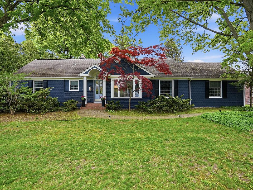1st image of 744 Lahser Rd