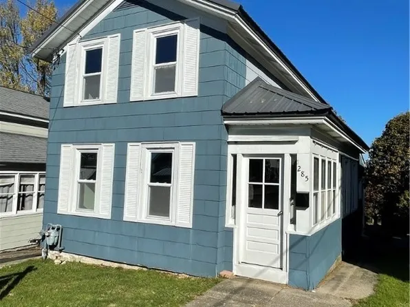 285 W 8th St, Oswego, NY 13126