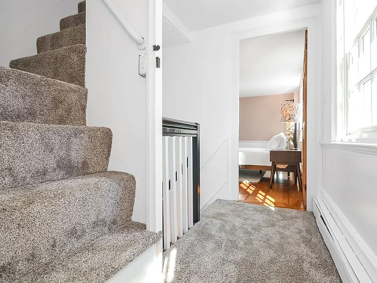 6 Mill Ln — Photo 20
