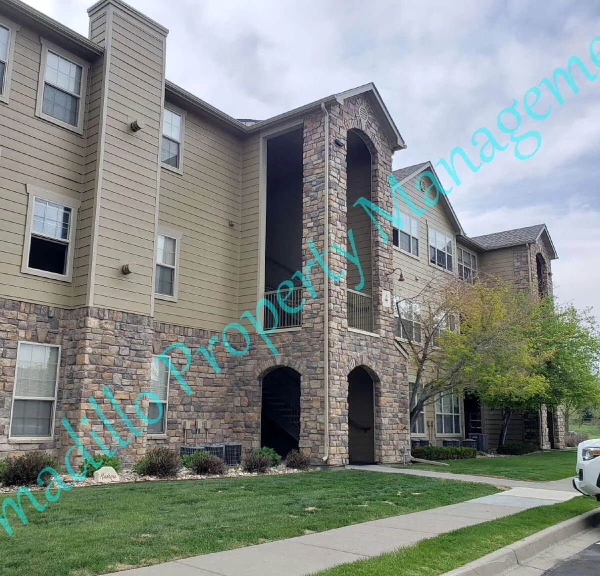 1 bed, 1.0 bath, 854 sqft, $1,395 — Photo 1