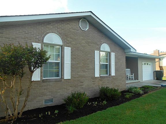 2nd image of 66 Woodland Dr