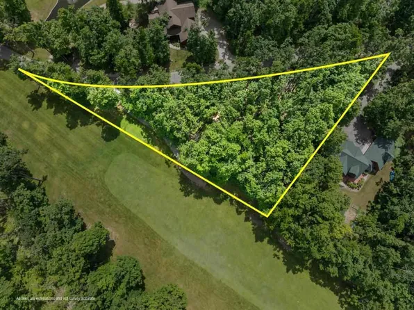 1781 Stonehedge Ct, Harbor Springs, MI 49740