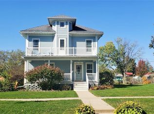 1115 A Ave, Vinton, IA 52349