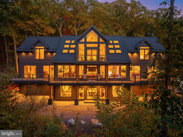 2071 Holicong Rd, New Hope, PA 18938