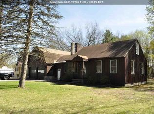 24 Fairview Ln, Hudson Falls, NY 12839