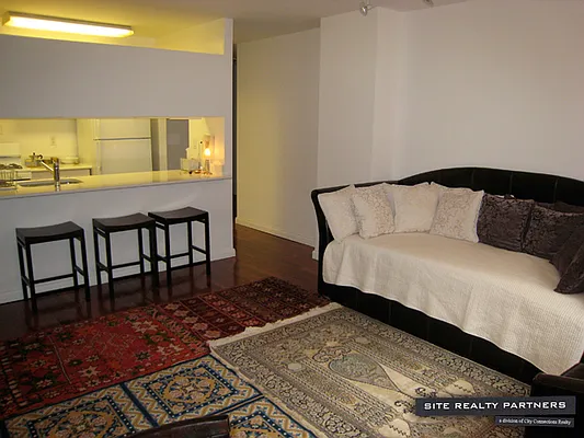 Rented by City Connections Realty | media 40