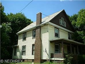 1st image of 220 Spink St Unit 1/2