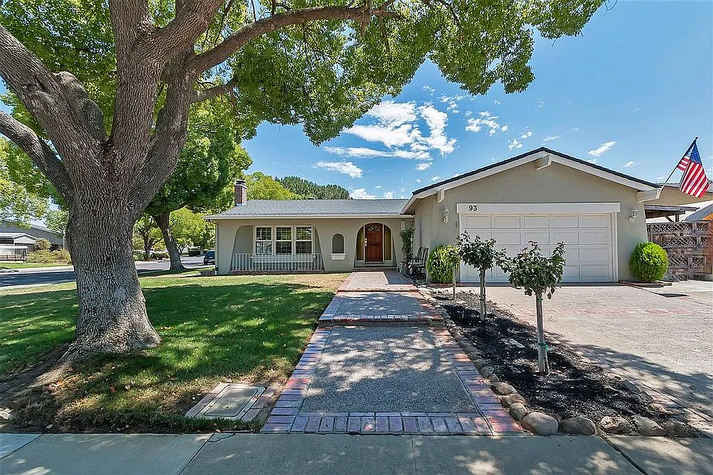 93 Cameo Dr photo 1