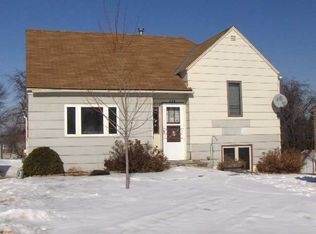 243 E Sorenson Ave, Appleton, MN 56208