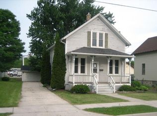 2111 Broadway St, NEW HOLSTEIN, WI 53061