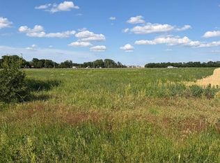 7 E Bobwhite Ests, Valley Center, KS 67147
