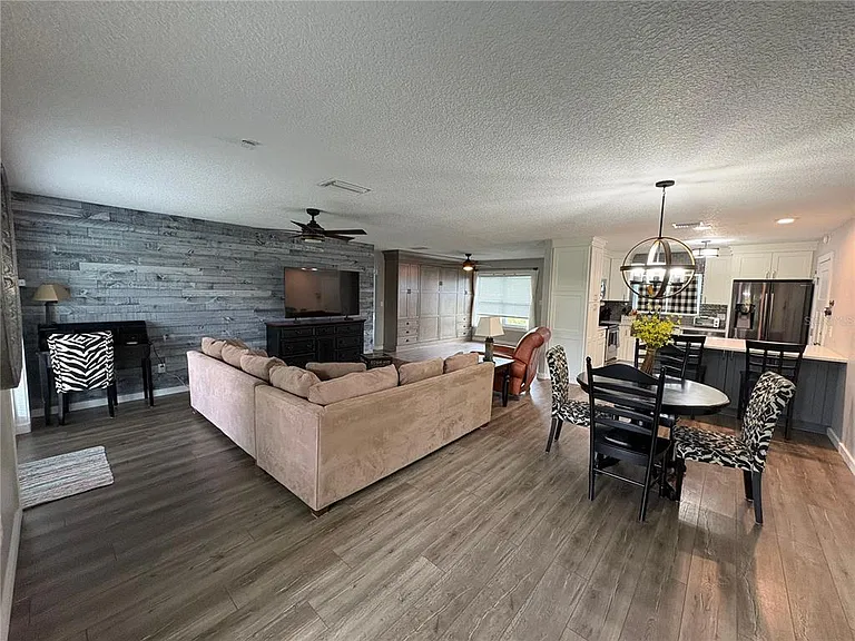 10010 Gannon Ln — Photo 60