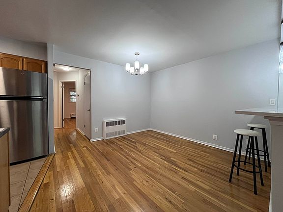 3rd image of 31-27 37th St #2