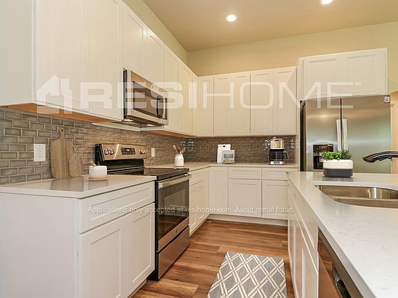 2nd image of 8546 Delmar St
