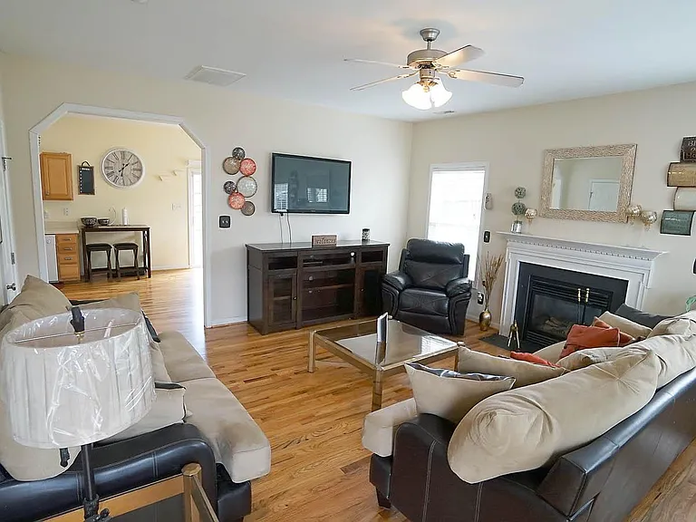 4320 Bay Rum Ln — Photo 6