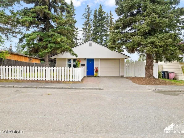 2666 Porter Pl, Anchorage, AK 99508