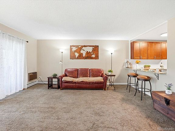 5th image of 595 S Alton Way #7A