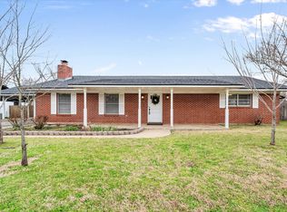 424 N Bateman Rd, Fairfield, TX 75840