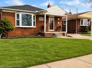 7159 Luana Ave, Allen Park, MI 48101
