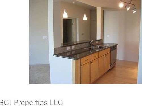 4th image of 1501 Tacoma Ave S Unit 405