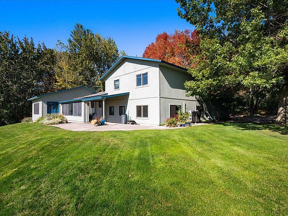 4th image of 505 S Agua Mansa Ct
