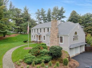 15 Green Way, Old Tappan, NJ 07675