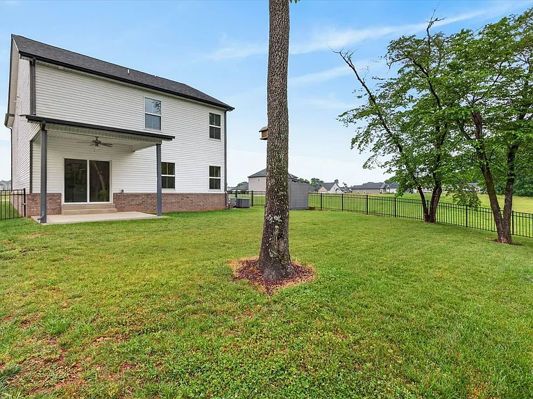 1437 Citadel Dr — Photo 38