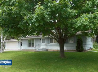 609 E High St, Seymour, WI 54165